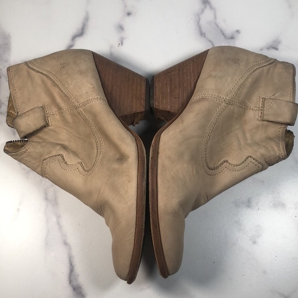FRYE REINA Western Ankle Side Zip Bootie Neutral Leather, Size 7.5M - Picture 12 of 14